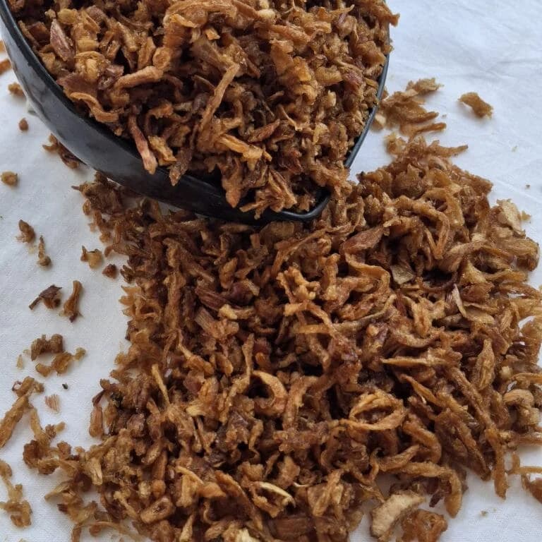 Dehydrated Fried Coated Onions Red